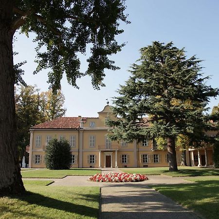 Hotel Bricco Pogliani CastellʼAlfero Exterior foto