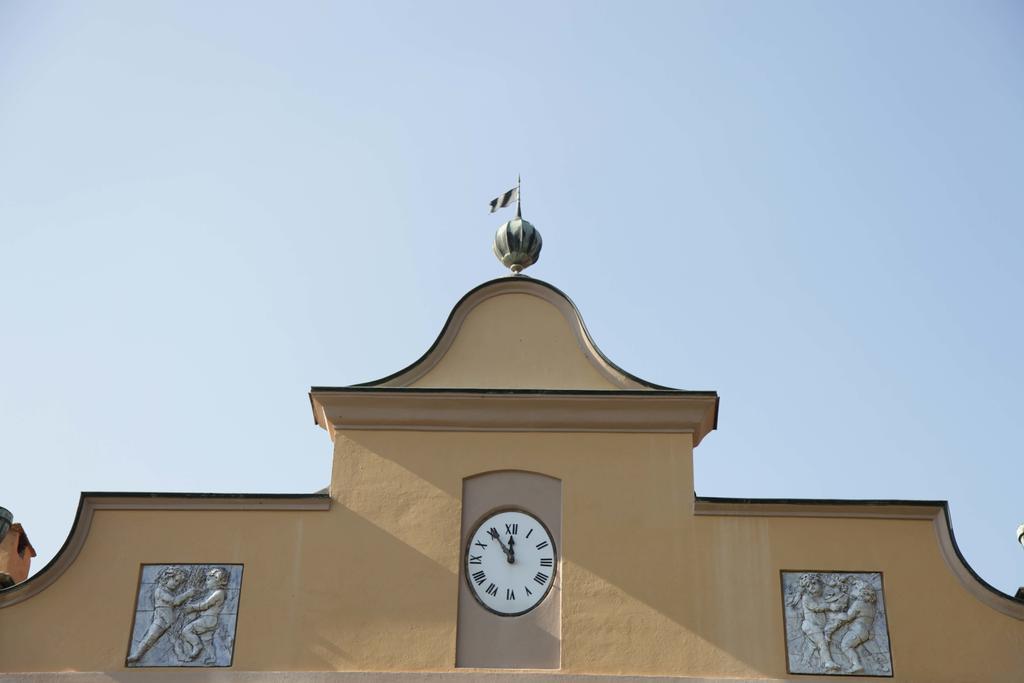 Hotel Bricco Pogliani CastellʼAlfero Exterior foto